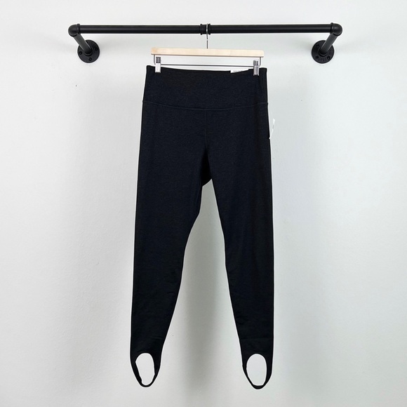 NWT Old Navy High Waisted CozeCore Heathered Stirrup Leggings Dark Grey - Picture 7 of 12